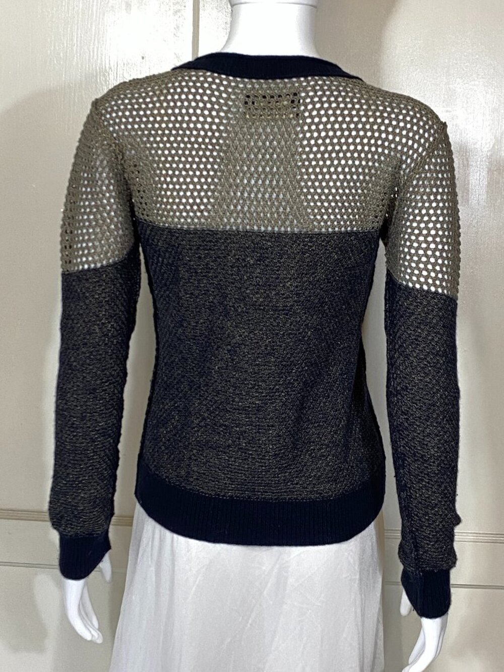 ALLSAINTS Spitalfields Warp Sweater Italian Yarn Metallic Black Gold Sz 8 ($250) - Picture 3 of 9